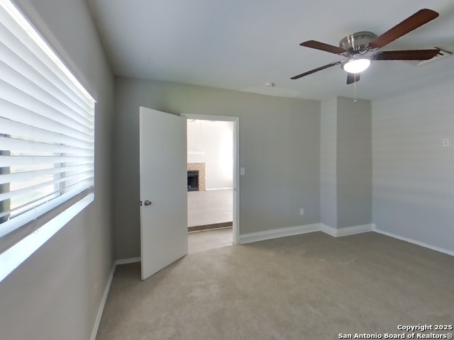 Listing photo id 9 for 6333 Village