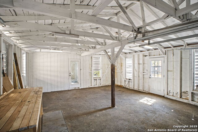 Image 35 of 40 For 1530 Sw 19th Street