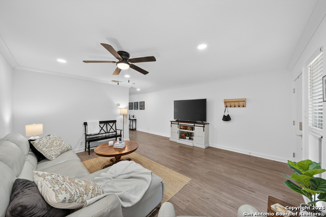 Image 10 of 30 For 2718 Old Field Dr 502