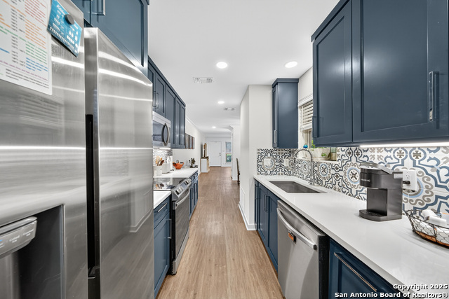 Image 15 of 30 For 2718 Old Field Dr 502