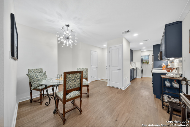 Image 16 of 30 For 2718 Old Field Dr 502