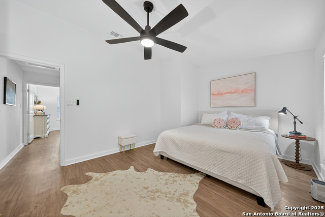 Image 19 of 30 For 2718 Old Field Dr 502