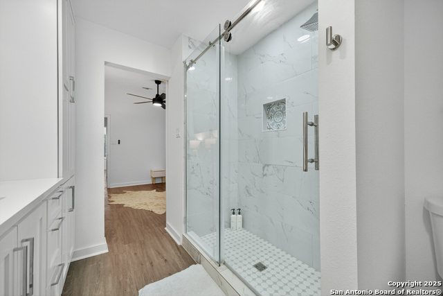 Image 21 of 30 For 2718 Old Field Dr 502