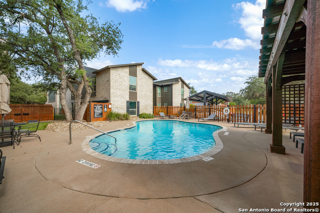 Image 29 of 30 For 2718 Old Field Dr 502