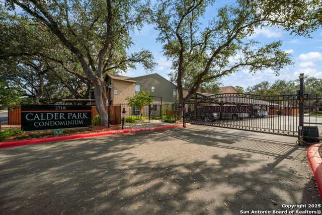 Image 5 of 30 For 2718 Old Field Dr 502