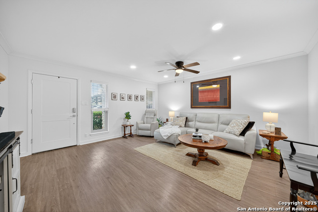 Image 8 of 30 For 2718 Old Field Dr 502