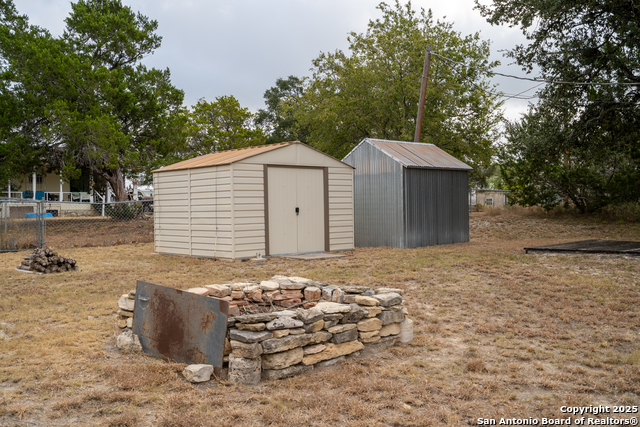 Image 16 of 32 For 725 Canyon Circle