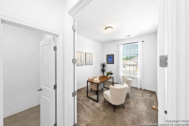 Listing photo id 32 for 2982 Blenheim