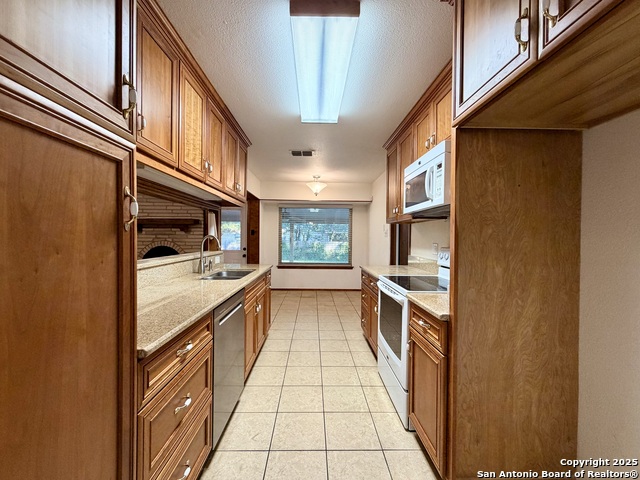 Image 10 of 31 For 9114 George Kyle