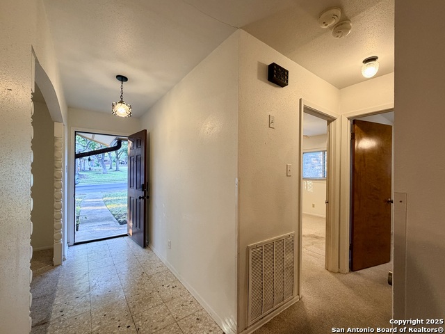 Image 19 of 31 For 9114 George Kyle