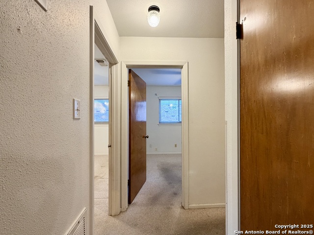 Image 20 of 31 For 9114 George Kyle