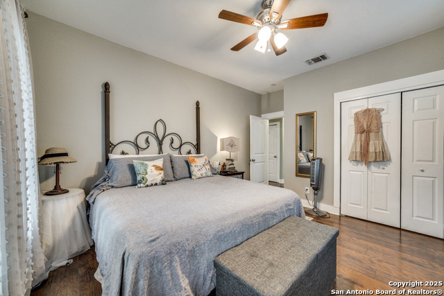 Image 20 of 26 For 607 Clark  