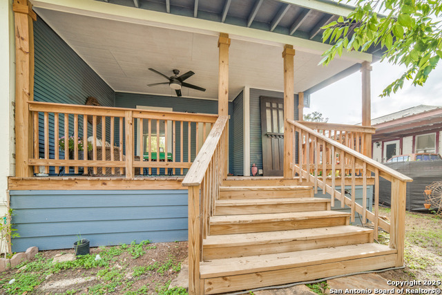 Image 23 of 26 For 607 Clark  