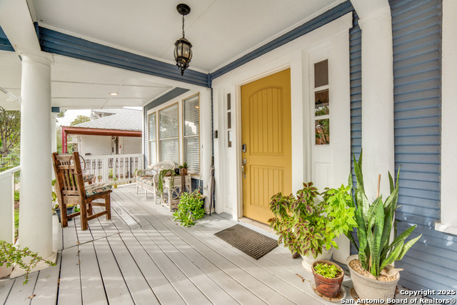 Image 3 of 26 For 607 Clark  