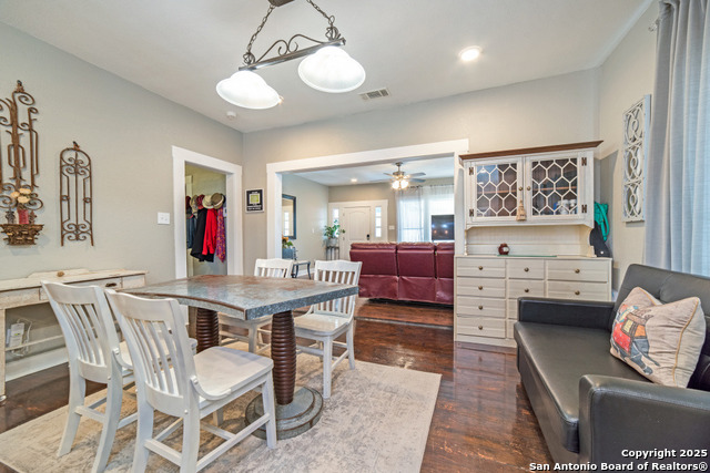 Image 7 of 26 For 607 Clark  