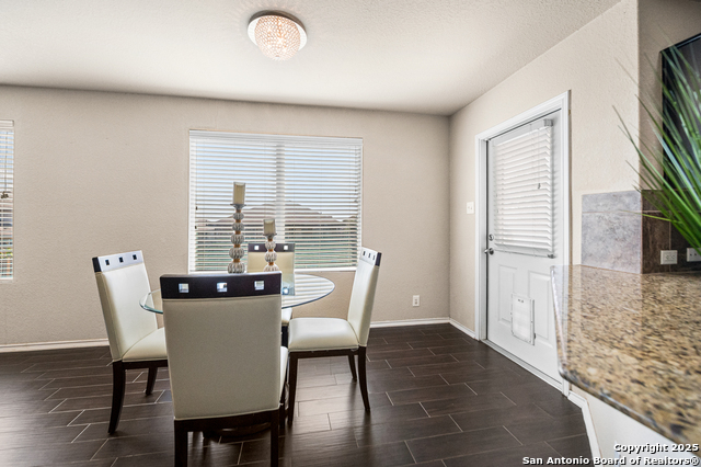 Image 23 of 43 For 12242 Bening Vly