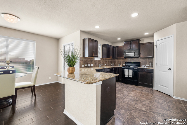 Image 4 of 43 For 12242 Bening Vly