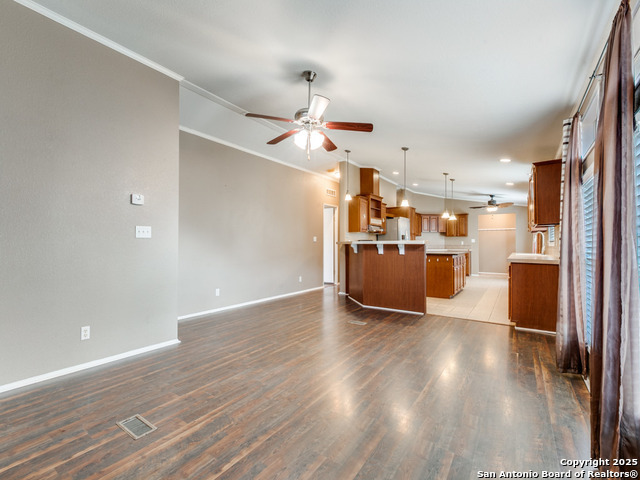 Image 7 of 32 For 5107 Savannah Woods