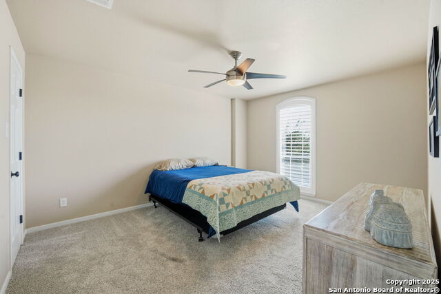 Listing photo id 36 for 711 Midway Crest