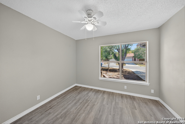 Image 15 of 40 For 12831 Maple Park