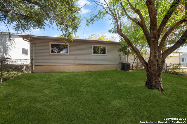 Image 30 of 40 For 12831 Maple Park