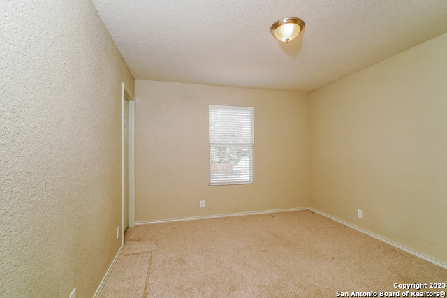 Listing photo id 10 for 10910 Cimarron Cv