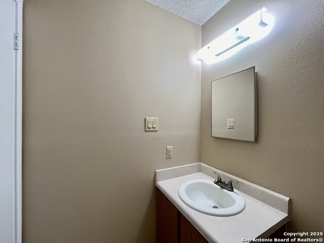 Image 32 of 41 For 6730 Melody Canyon Dr