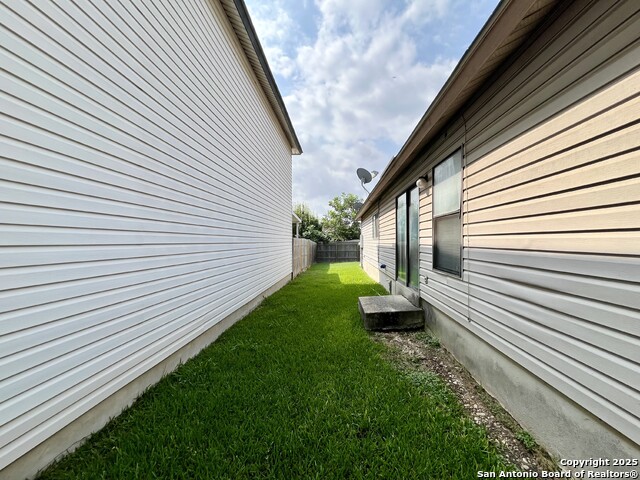 Image 36 of 41 For 6730 Melody Canyon Dr