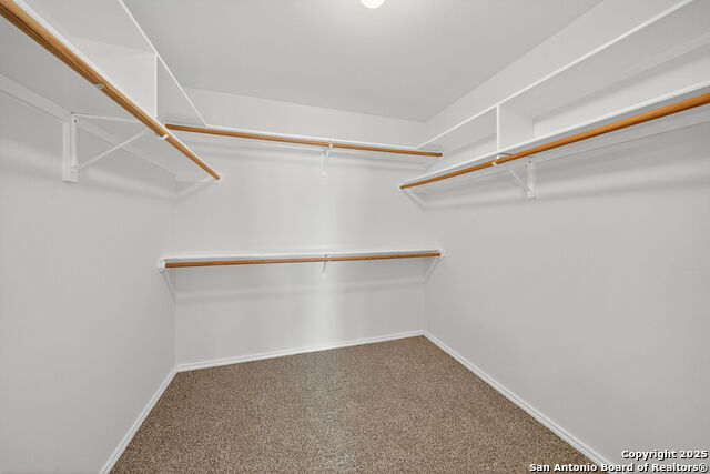 Listing photo id 24 for 7727 Plainsman