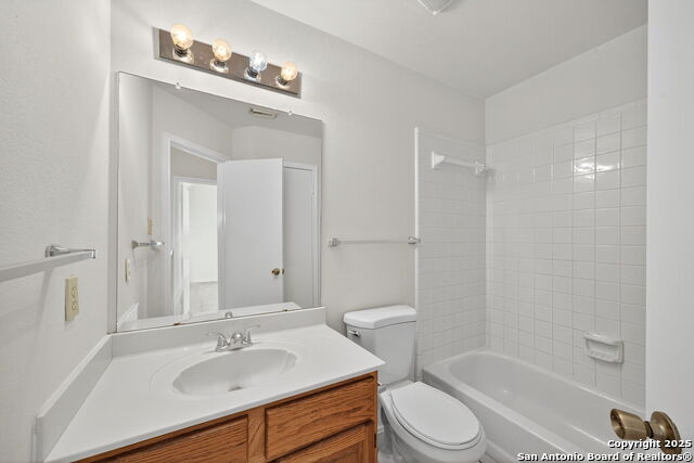 Listing photo id 27 for 7727 Plainsman