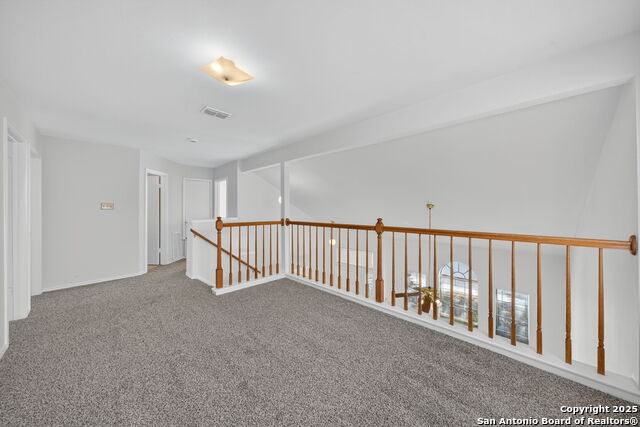 Listing photo id 29 for 7727 Plainsman