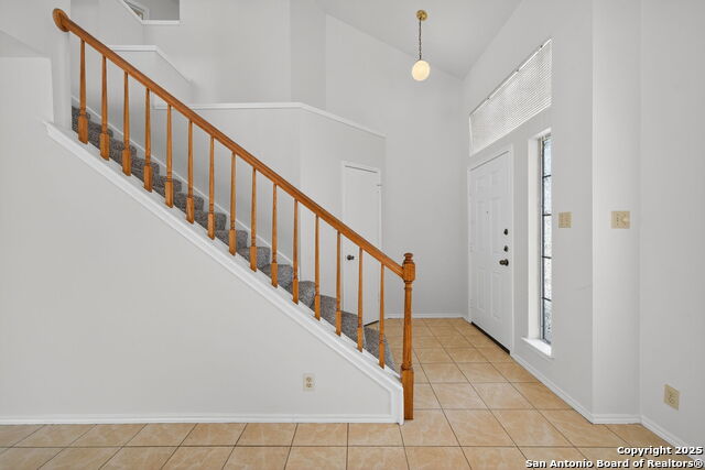 Listing photo id 3 for 7727 Plainsman