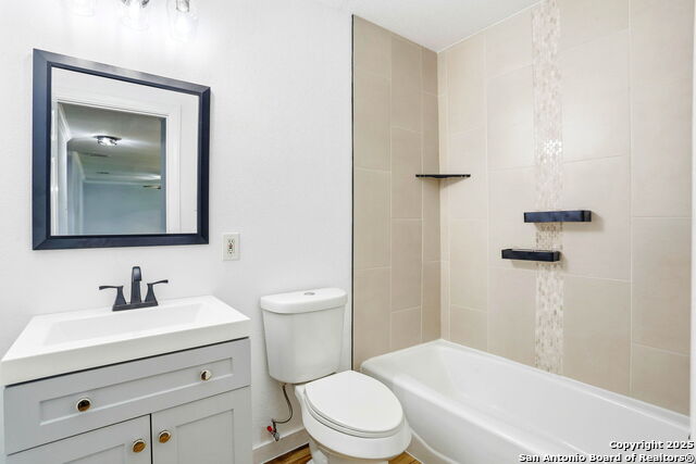 Image 14 of 39 For 434 Millwood