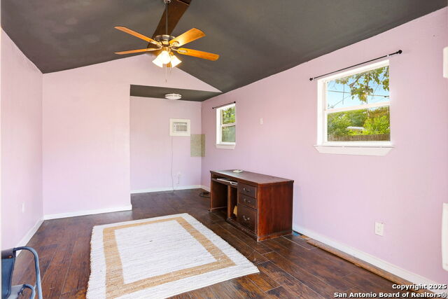 Image 28 of 39 For 434 Millwood