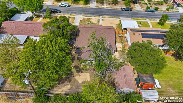 Image 32 of 39 For 434 Millwood