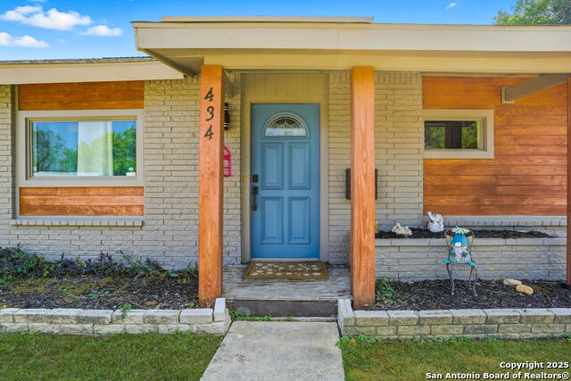 Image 4 of 39 For 434 Millwood