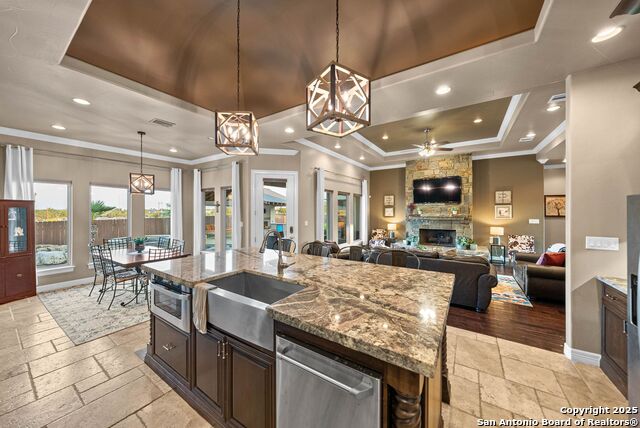 Image 13 of 89 For 105 Alexandria