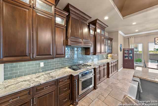 Image 16 of 89 For 105 Alexandria