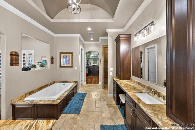 Image 20 of 89 For 105 Alexandria