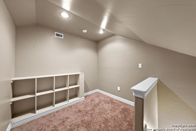 Image 40 of 89 For 105 Alexandria