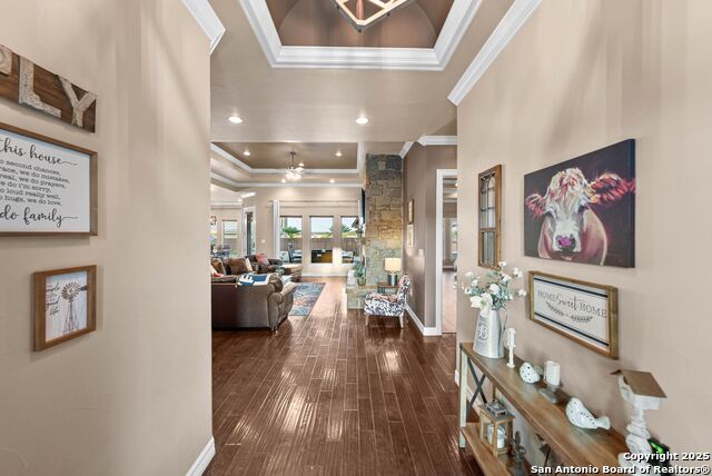 Image 7 of 89 For 105 Alexandria