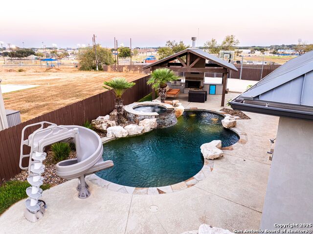 Image 73 of 89 For 105 Alexandria