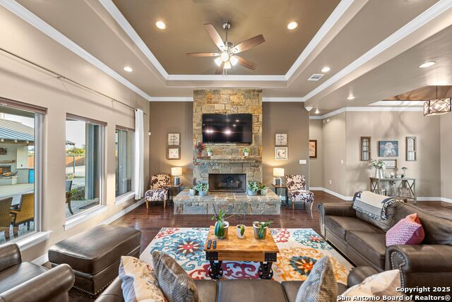 Image 9 of 89 For 105 Alexandria