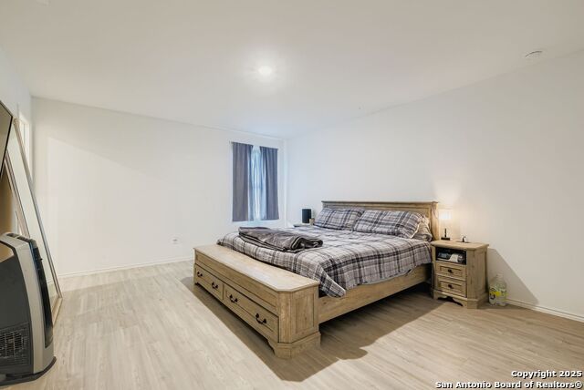 Image 15 of 32 For 13919 Weir Pl