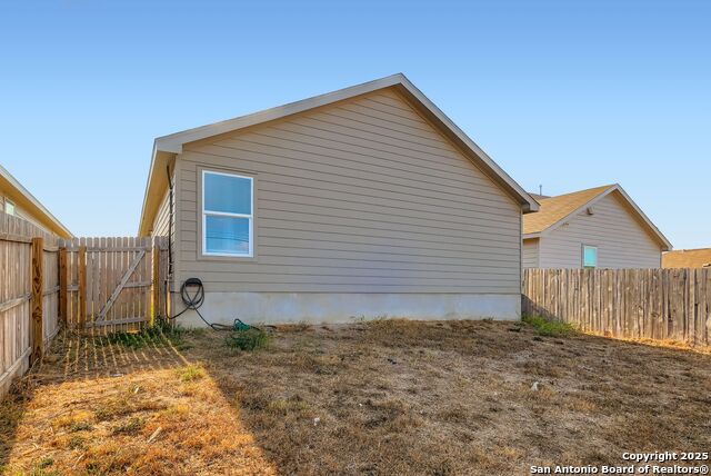 Image 30 of 32 For 13919 Weir Pl