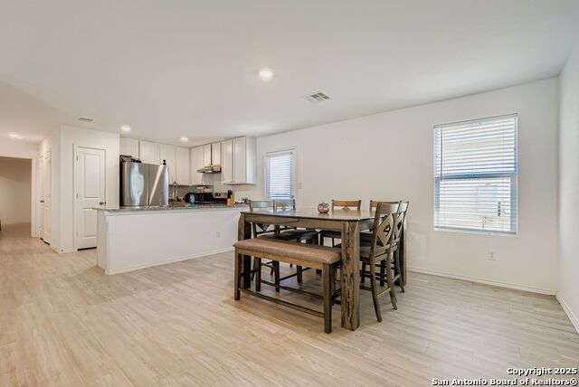 Image 7 of 32 For 13919 Weir Pl