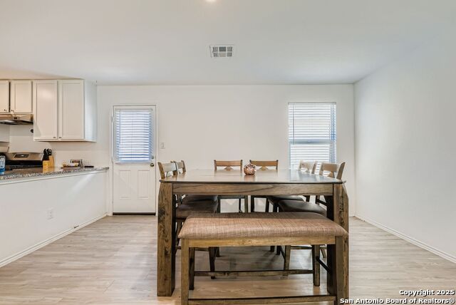 Image 9 of 32 For 13919 Weir Pl