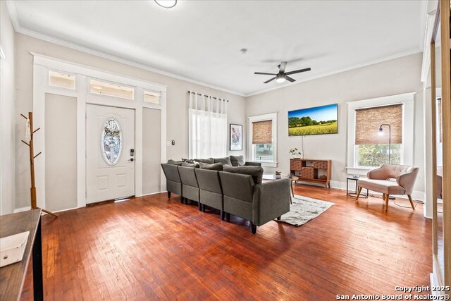 Image 4 of 43 For 703 Euclid Ave E