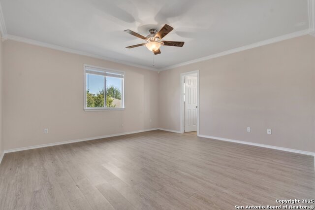 Listing photo id 17 for 5644 Brougham Way