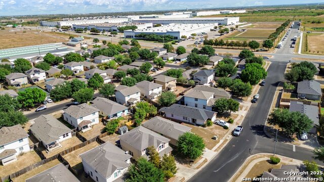 Listing photo id 26 for 5644 Brougham Way